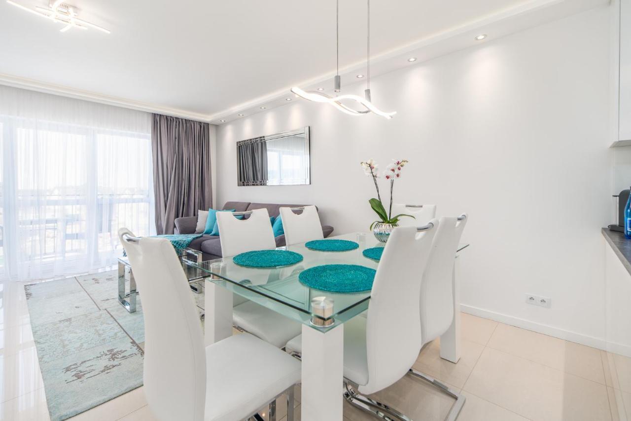 Stylish Vacation Apartment With Parking In Miedzyzdroje By Noclegi Renters エクステリア 写真
