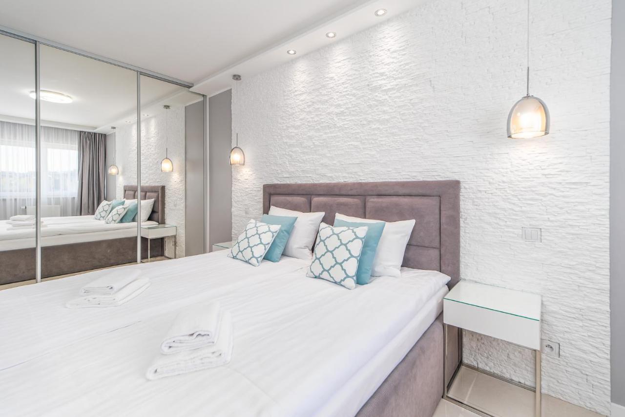 Stylish Vacation Apartment With Parking In Miedzyzdroje By Noclegi Renters エクステリア 写真